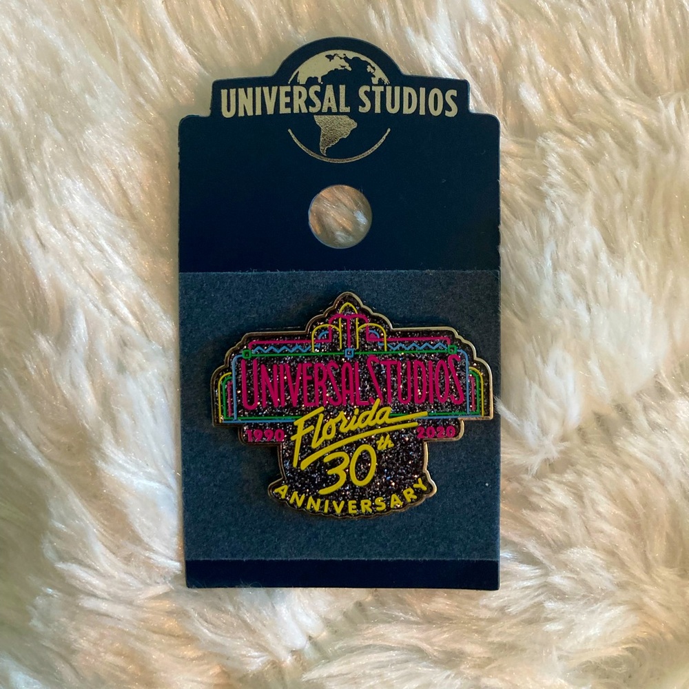 Universal Studios Orlando 30th Anniversary Pin!!!!